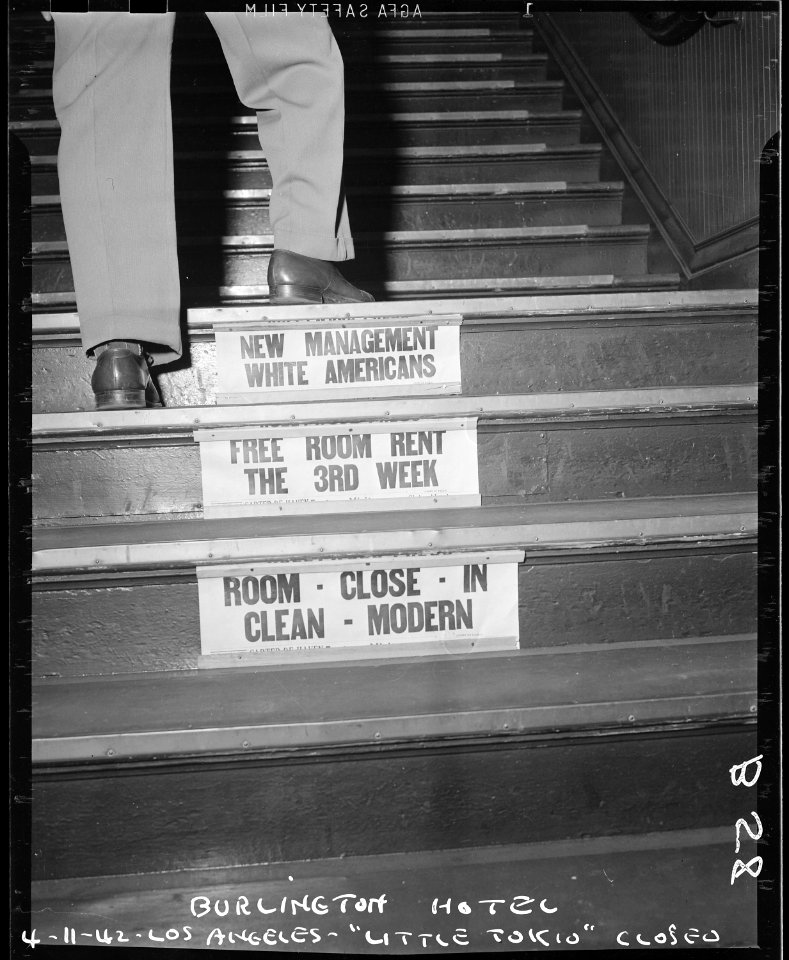 Los Angeles, California. Going home to a hotel under new management in Little Tokyo after residen . . . - NARA - 536807