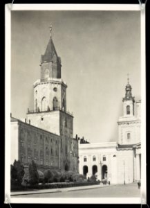 Lublin, Wieza Trynitarska i boczne zabudowania, fragment katedry 1939 (67704412)