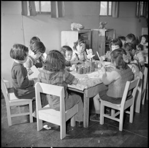 Manzanar Relocation Center, Manzanar, California. Children are taught democratic games in the nurse . . . - NARA - 536692