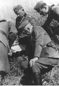 Marszałek Erich von Manstein na froncie wschodnim nad Dońcem (2-665)