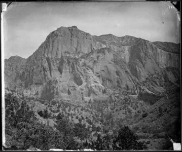 MASSIVE SANDSTONE, TAYOR'S CREEK, UTAH - NARA - 524238