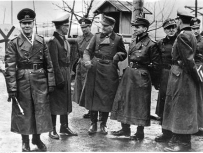 Marszałek Erwin Rommel podczas inspekcji na Wale Atlantyckim (2-336)