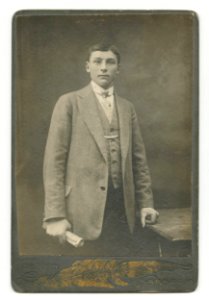 MMŁ, fotografia portret., „Cabinet Portrait”, I-2203-AWERS
