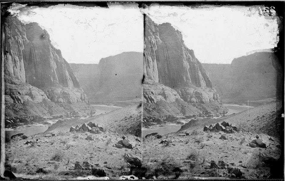 MOUTH OF THE PARIA, WALLS 2100 FEET IN HEIGHT, COLORADO RIVER - NARA - 523986