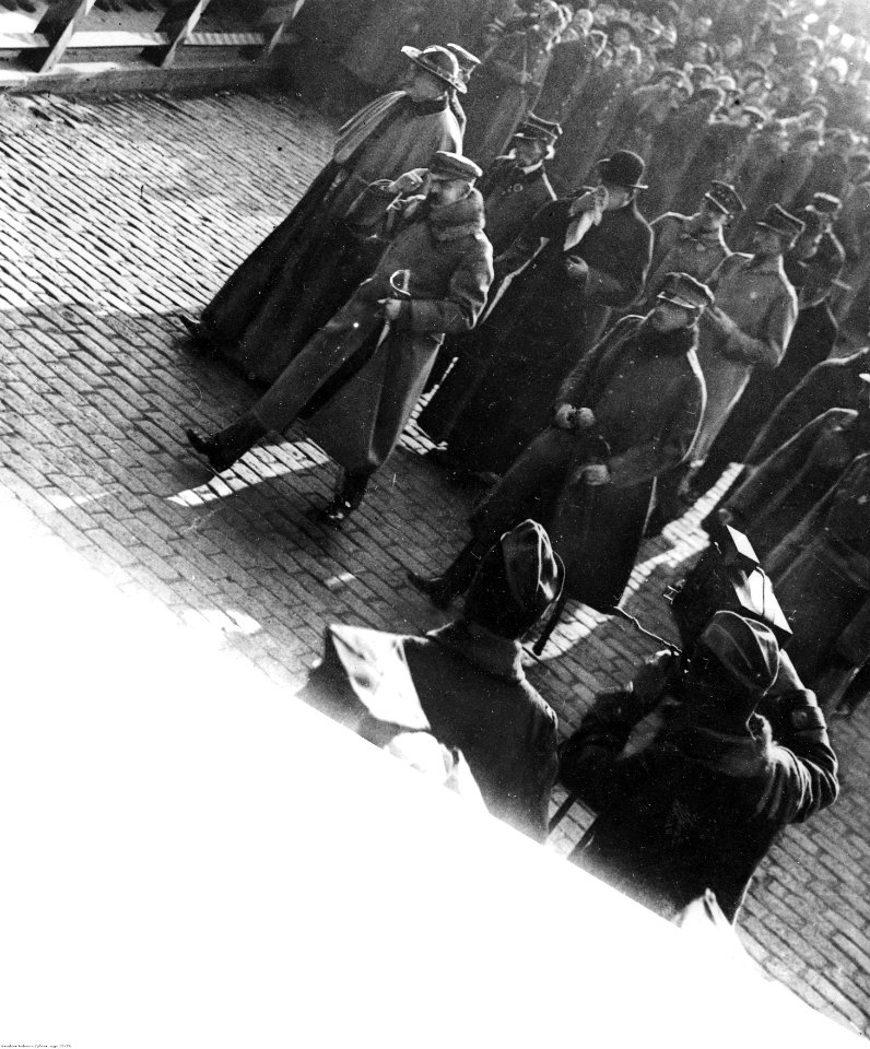 Nabożeństwo dziękczynne w związku z zakończeniem wojny polsko-bolszewickiej w Warszawie (22-231)