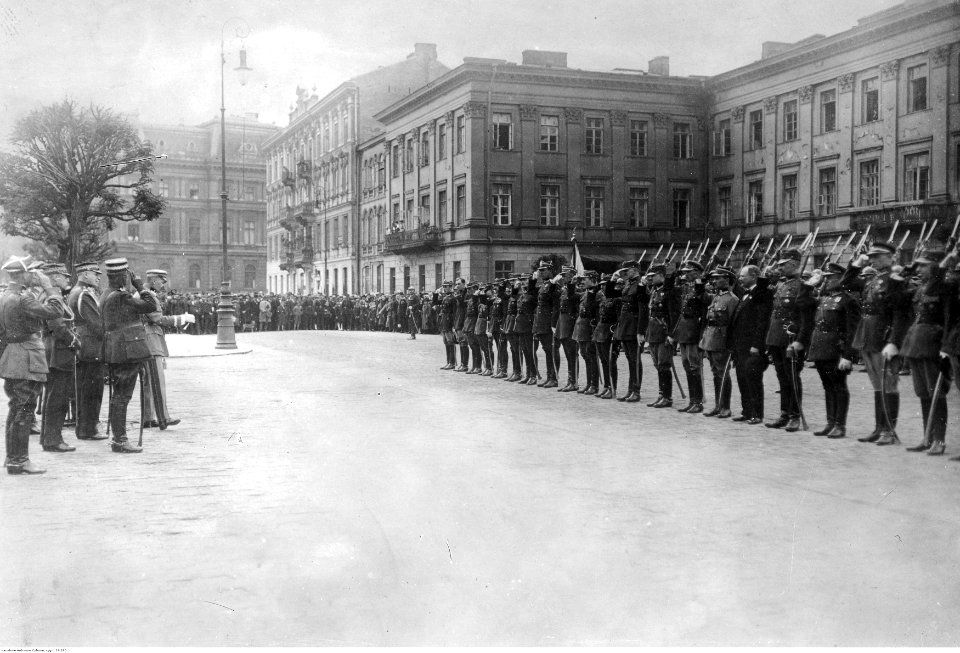 Nadanie oficerom Krzyży Walecznych za walki w Legionach Polskich i wojnę w latach 1919-1920 (22-280)