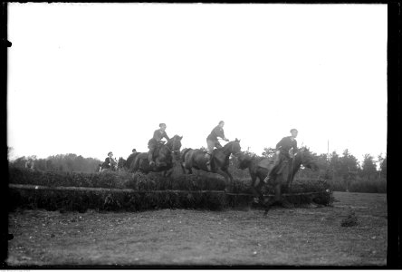 Narcyz Witczak-Witaczyński - Bieg oficerski św. Huberta (107-481-5)