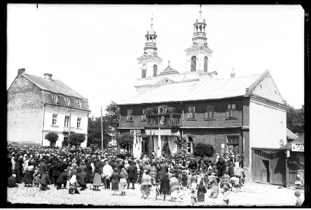 Narcyz Witczak-Witaczyński - Boże Ciało - obchody w Garwolinie (107-654-4)