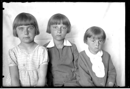 Narcyz Witczak-Witaczyński - Barbara Witczak i siostry Sudackie (107-313-1)