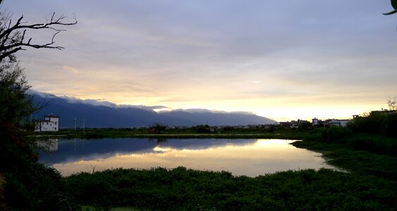 Sunset cangshan reflection photo