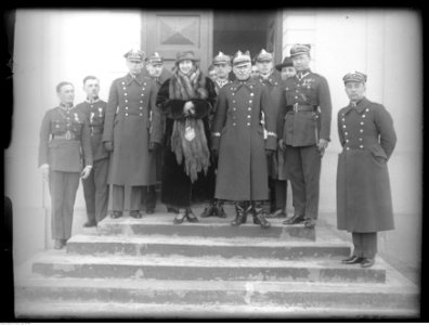 Narcyz Witczak-Witaczyński - Generałostwo Zaruscy opuszczają koszary (107-90-1)