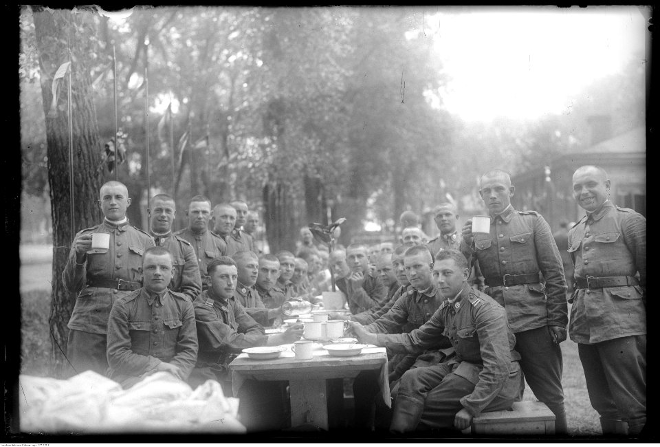 Narcyz Witczak-Witaczyński - Kolumna z tyłu - szwadron zapasowy. (107-665-7)