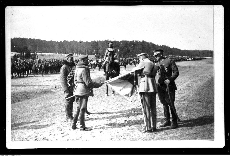 Narcyz Witczak-Witaczyński - Dekoracja sztandaru 1 Pułku Ułanów Krechowieckich (107-835-1)