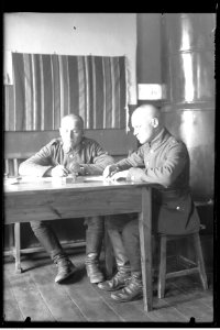 Narcyz Witczak-Witaczyński - Niedziela w wojsku (107-360-2)