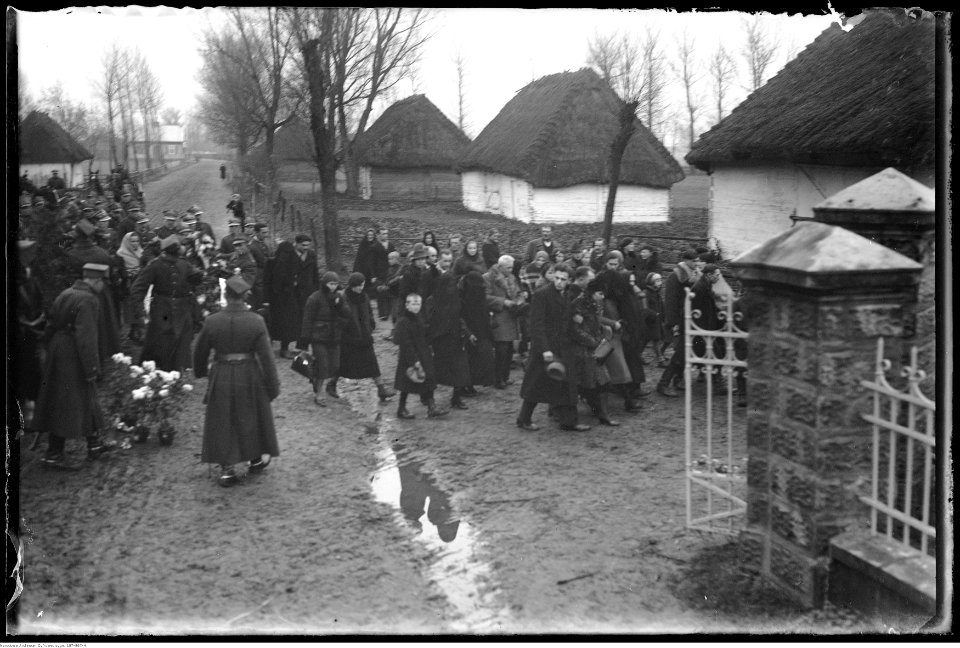 Narcyz Witczak-Witaczyński - Pogrzeb strzelca Sałasińskiego z 1 Pułku Strzelców Konnych (107-867-4)
