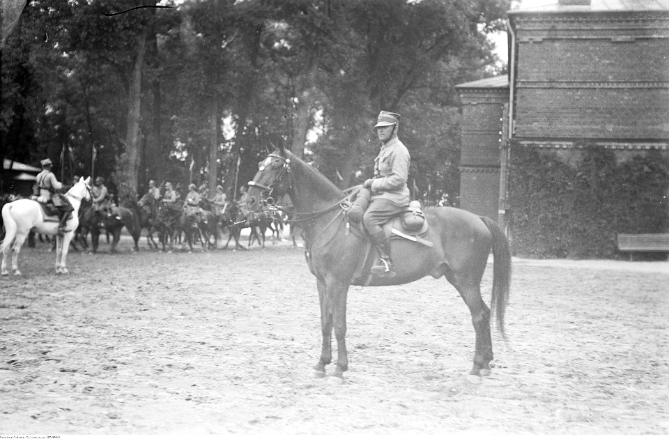 Narcyz Witczak-Witaczyński - Powrót 1 Pułku Strzelców Konnych do koszar (107-848-3)