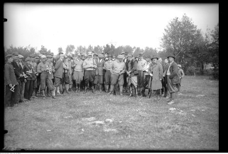 Narcyz Witczak-Witaczyński - Polowanie (107-751-2)