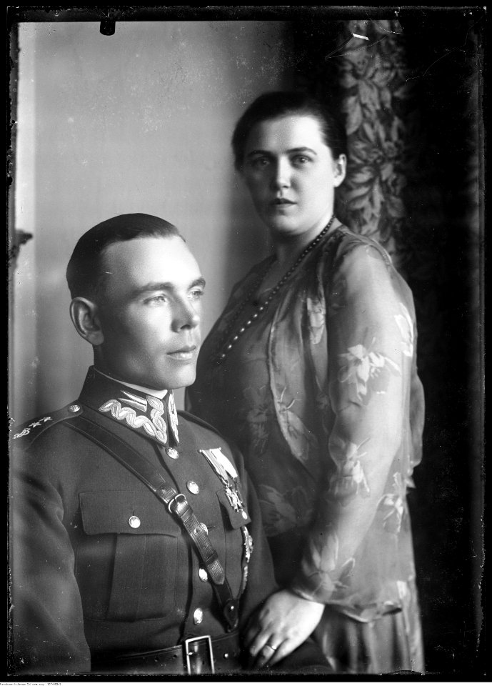 Narcyz Witczak-Witaczyński - Por. Józef Czesław Wilczyński z żoną (107-952-1)