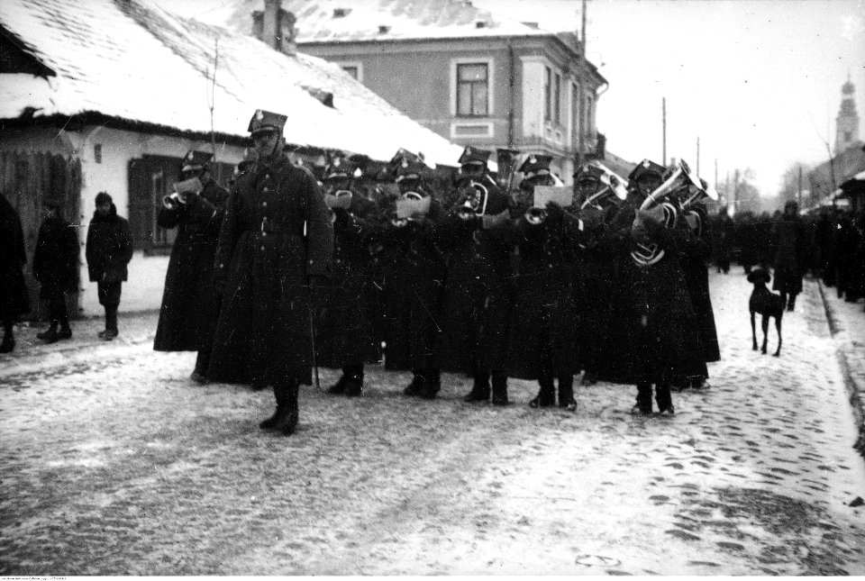 Narcyz Witczak-Witaczyński - Pogrzeb plutonowego Stanisława Seweryna z 1 Dywizjonu Żandarmerii (107-1104-1)