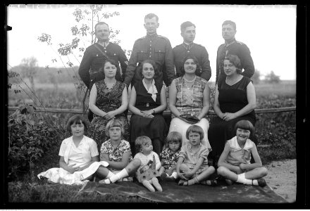 Narcyz Witczak-Witaczyński - Spotkanie u Andrzejkowiczów (107-441-5)