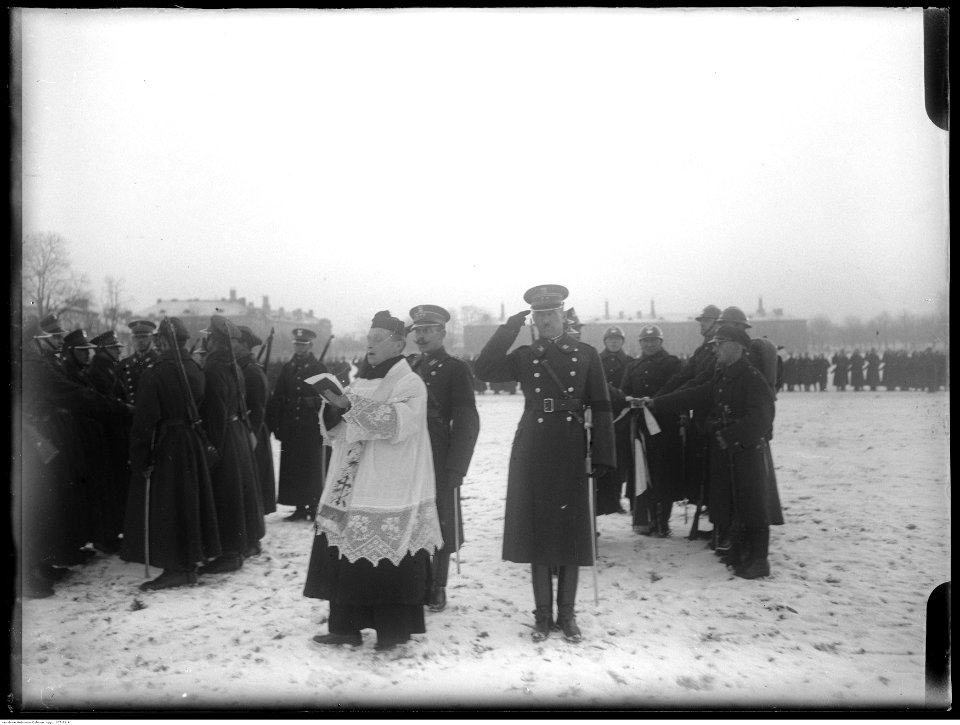 Narcyz Witczak-Witaczyński - Przysięga roczników 1904 na terenie koszar przy ulicy Huzarskiej w Warszawie (107-81-4)