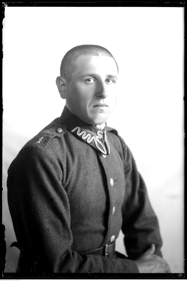 Narcyz Witczak-Witaczyński - Strz. konny Stefan Traczuk - mistrz w strzelaniu (107-671-1)