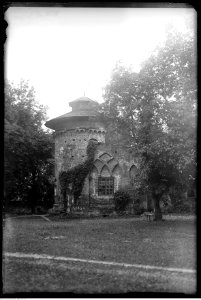 Narcyz Witczak-Witaczyński - Stajnia z basztą (107-776-2)