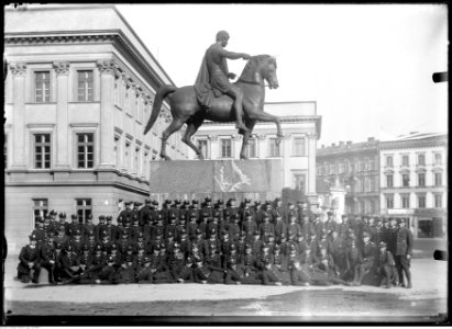 Narcyz Witczak-Witaczyński - Szkoła podoficerów 5 Pułku Piechoty Legionów na placu Marszałka Józefa Piłsudskiego w Warszawie (107-946-2)
