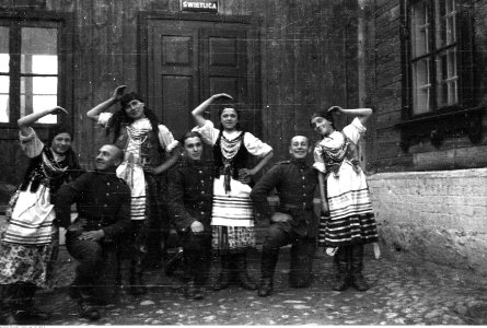 Narcyz Witczak-Witaczyński - Uroczystość folklorystyczna w Garwolinie (107-1106-4)