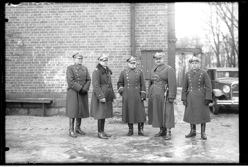 Narcyz Witczak-Witaczyński - Wizyta gen. Aleksandra Osińskiego i gen. Bolesława Wieniawy-Długoszowskiego w 1 Pułku Strzelców Konnych (107-495-3)