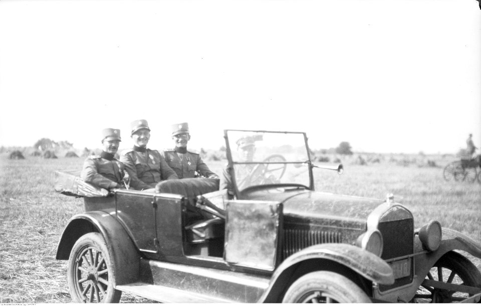 Narcyz Witczak-Witaczyński - Wizyta oficerów jugosławiańskich w Wojsku Polskim (107-263-8)