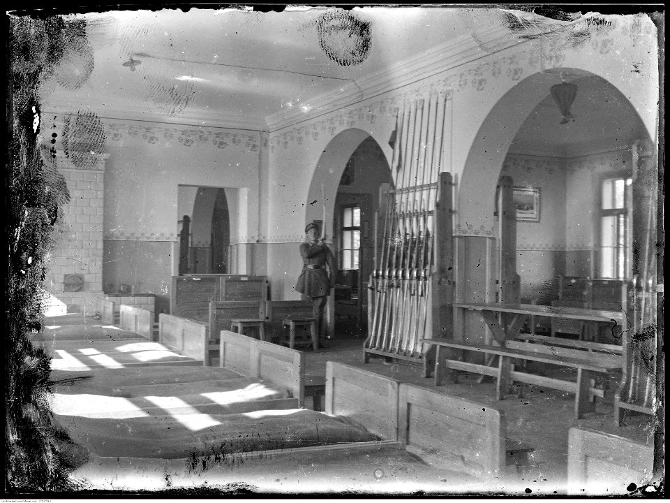 Narcyz Witczak-Witaczyński - Wnętrza koszar Szwadronu Przybocznego (107-1054-1)