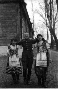 Narcyz Witczak-Witaczyński - Uroczystość folklorystyczna w Garwolinie (107-1106-10)