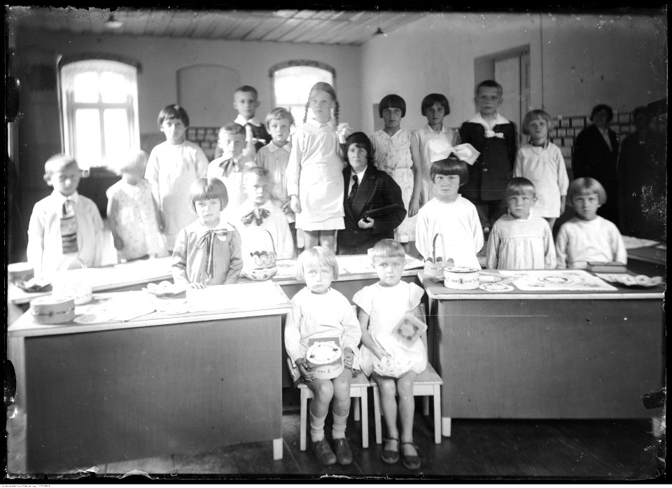 Narcyz Witczak-Witaczyński - Wystawa w przedszkolu w Garwolinie (107-440-1)