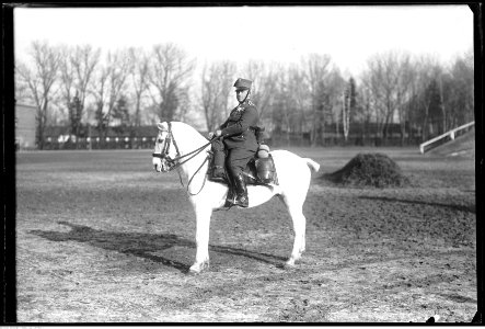 Narcyz Witczak-Witaczyński - Wachm. Urbaniak (107-801-1) photo