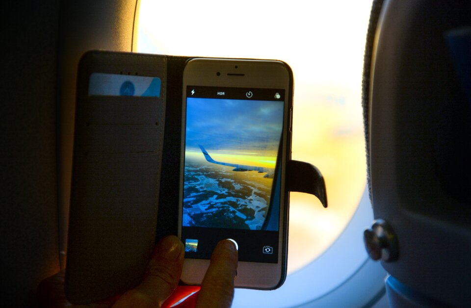 Flying airplane transportation