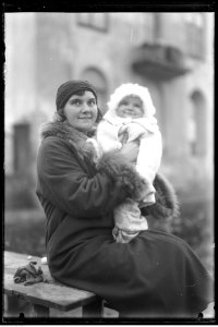 Narcyz Witczak-Witaczyński - Zofia Witczak-Witaczyńska z córkami (107-343-3)