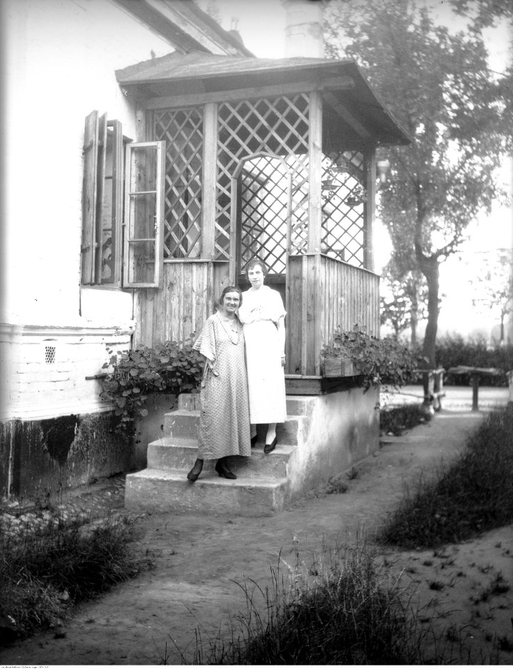 Narcyz Witczak-Witaczyński - Zofia Witczak-Witaczyńska, Narcyz Witczak-Witaczyński oraz nierozpoznane osoby (107-13-8)