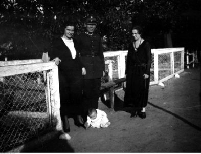 Narcyz Witczak-Witaczyński - Zofia Witczak-Witaczyńska, Narcyz Witczak-Witaczyński oraz nierozpoznane osoby (107-13-21)