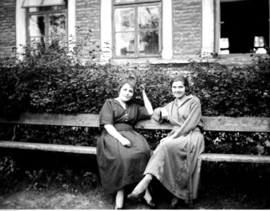 Narcyz Witczak-Witaczyński - Zofia Witczak-Witaczyńska, Narcyz Witczak-Witaczyński oraz nierozpoznane osoby (107-13-6)