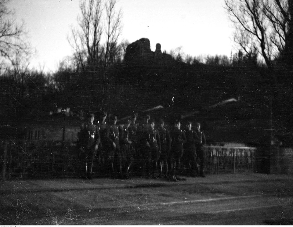 Narcyz Witczak-Witaczyński - Żołnierze Szwadronu Przybocznego Naczelnika Państwa podczas pobytu w Wilnie (107-3-7)