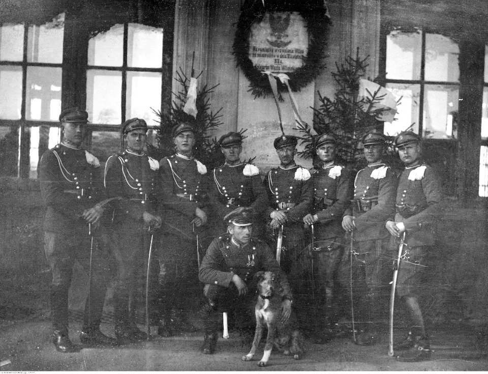 Narcyz Witczak-Witaczyński - Żołnierze Szwadronu Przybocznego Naczelnika Państwa podczas pobytu w Wilnie (107-3-5)
