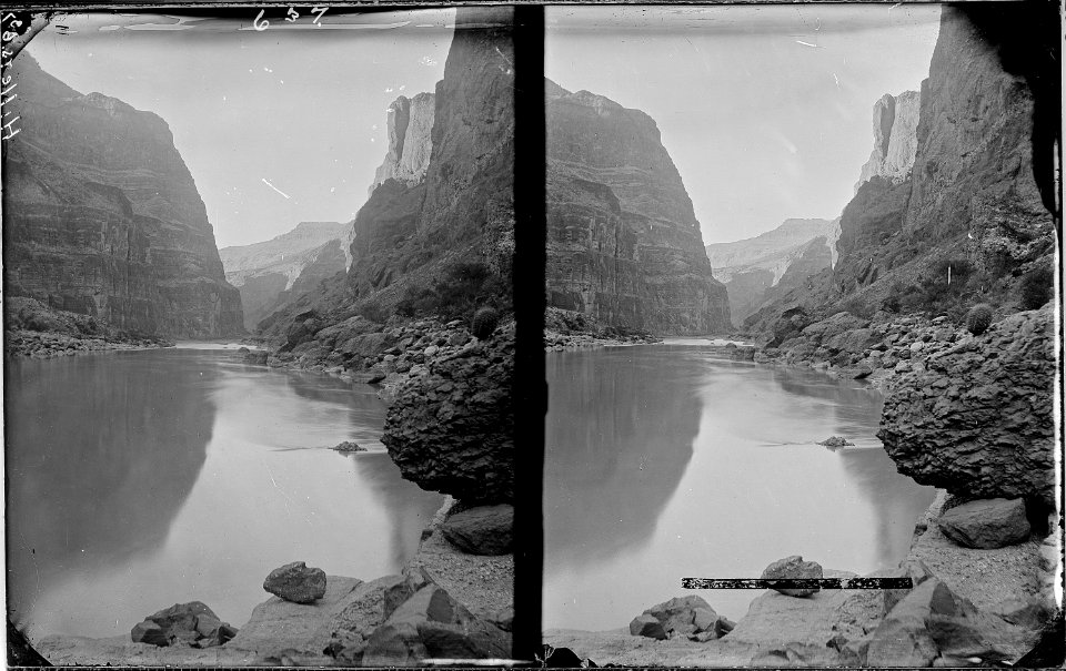 Narrow Canyon^, Colorado River. Old nos. 310, 386, 637 - NARA - 517886