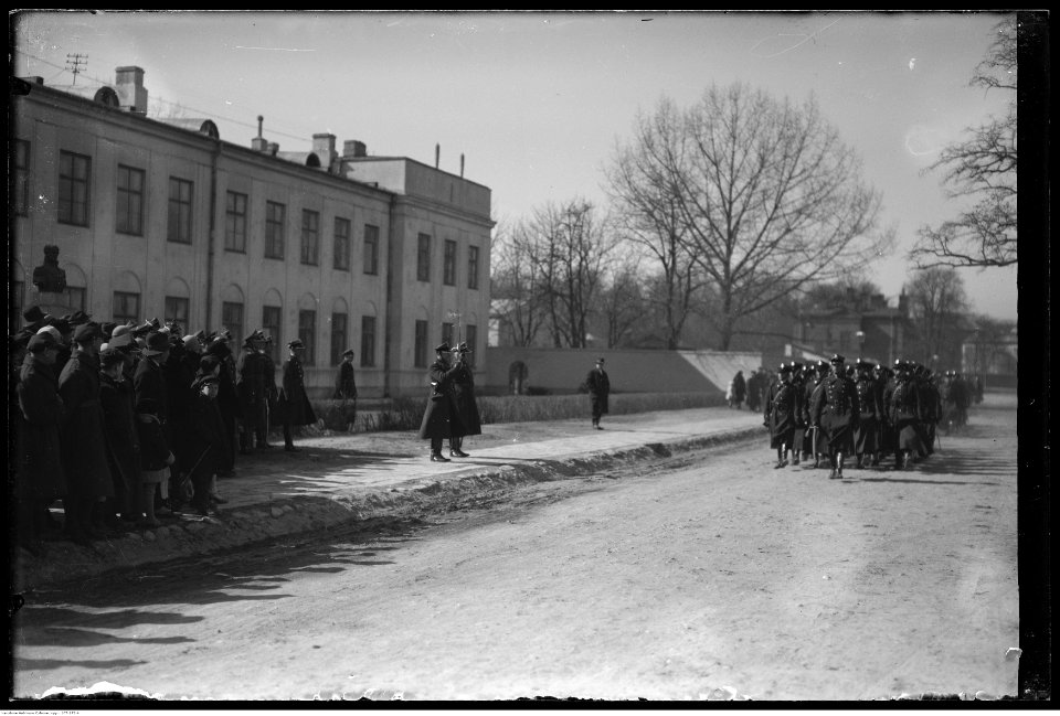 Narcyz Witczak-Witaczyński - Święto w 1 Dywizjonie Artylerii Konnej w koszarach przy ulicy 29 Listopada w Warszawie (107-172-4)