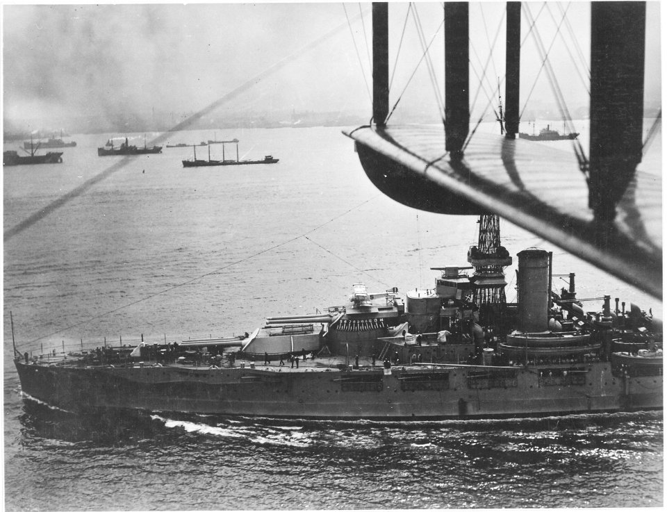 Nevada (BB36). Port beam, underway, with aircraft-launching platform on turret, 1920 - NARA - 520583