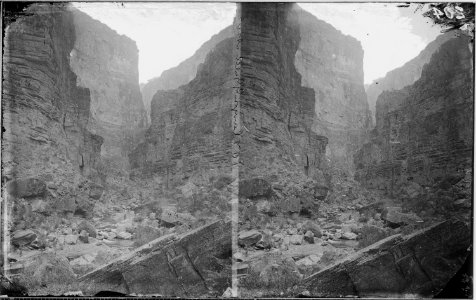 NEAR JUNCTION WITH GRAND CANYON OF THE COLORADO RIVER, WALLS 2500 FEET (PROJECTING ROCK), OR GRAND GULCH, ARIZONA - NARA - 523969 photo