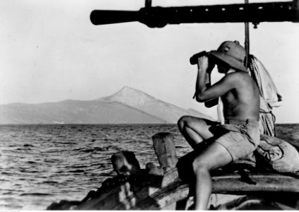 Niemiecka łódź patrolowa na Morzu Egejskim (2-628) photo