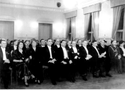 Nierozpoznana uroczystość (22-507)