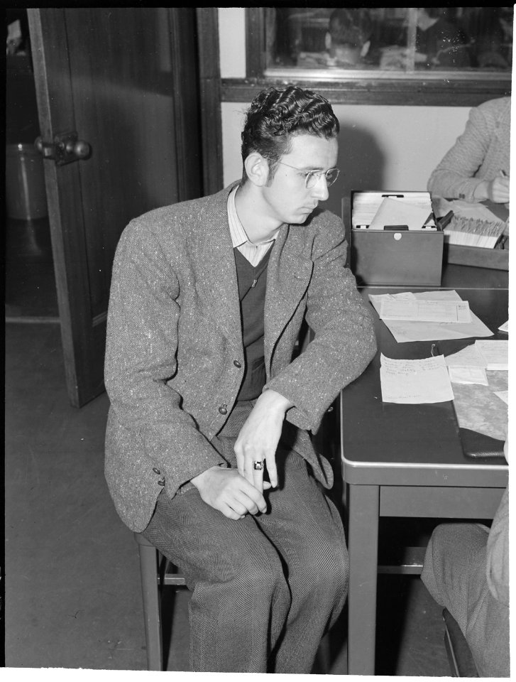 Oakland, California. Junior Employment Service. I just graduated from high school. I took chemistry . . . - NARA - 532232