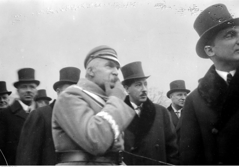 Obchody święta 11 listopada w Warszawie (22-260-7)